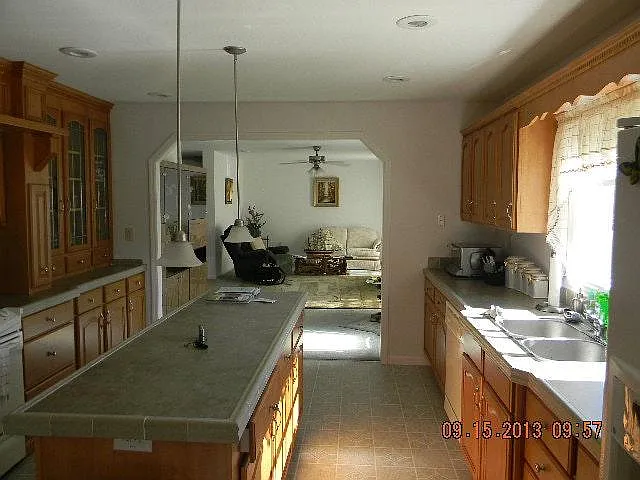 409 Brownsville Road — Photo 4