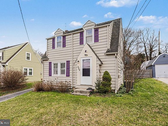 2nd image of 524 Hillcrest Rd