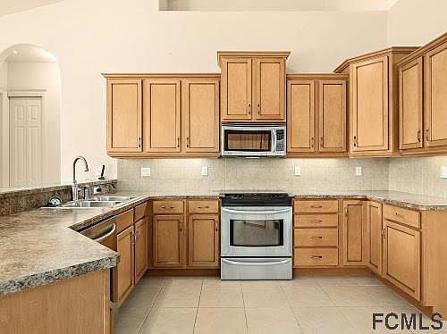 5th image of 73 River Trail Dr
