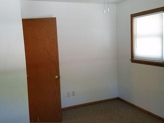 2nd image of 2823 Euclid Ave
