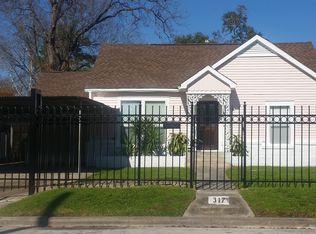 317 Moody St, Houston, TX 77009
