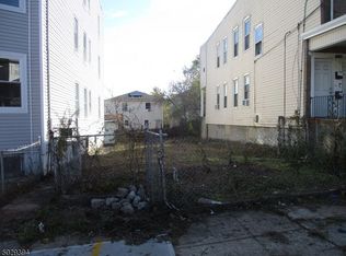 372 Peshine Ave, Newark, NJ 07112