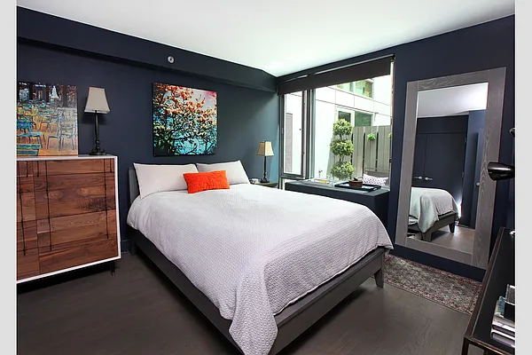 Sold by Stribling | media 3