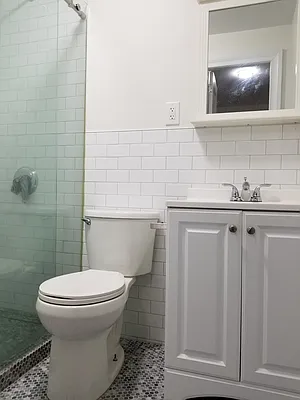 Rented by Karl Heyliger, LREB | media 8