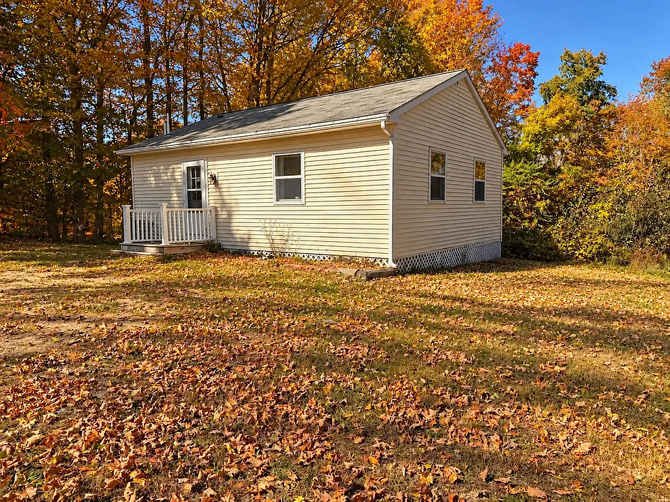 57 Phelps Rd