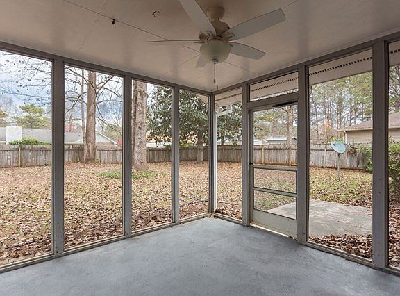 4th image of 605 Chapelwood Dr
