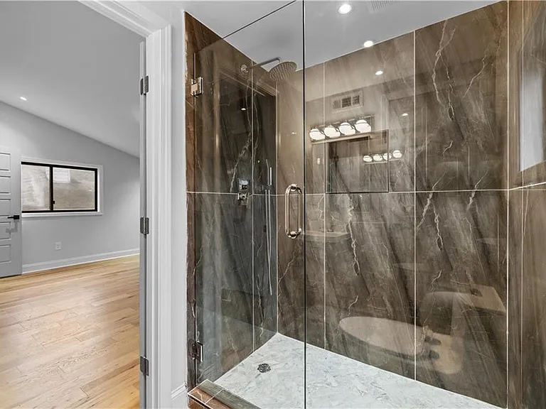 1217 Fairfield Dr — Photo 18