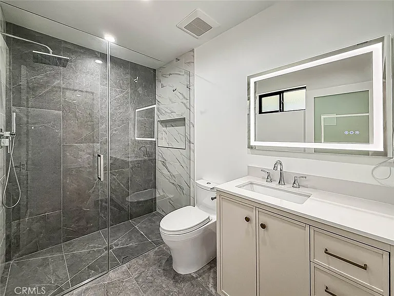 22921 Dolorosa St — Photo 38