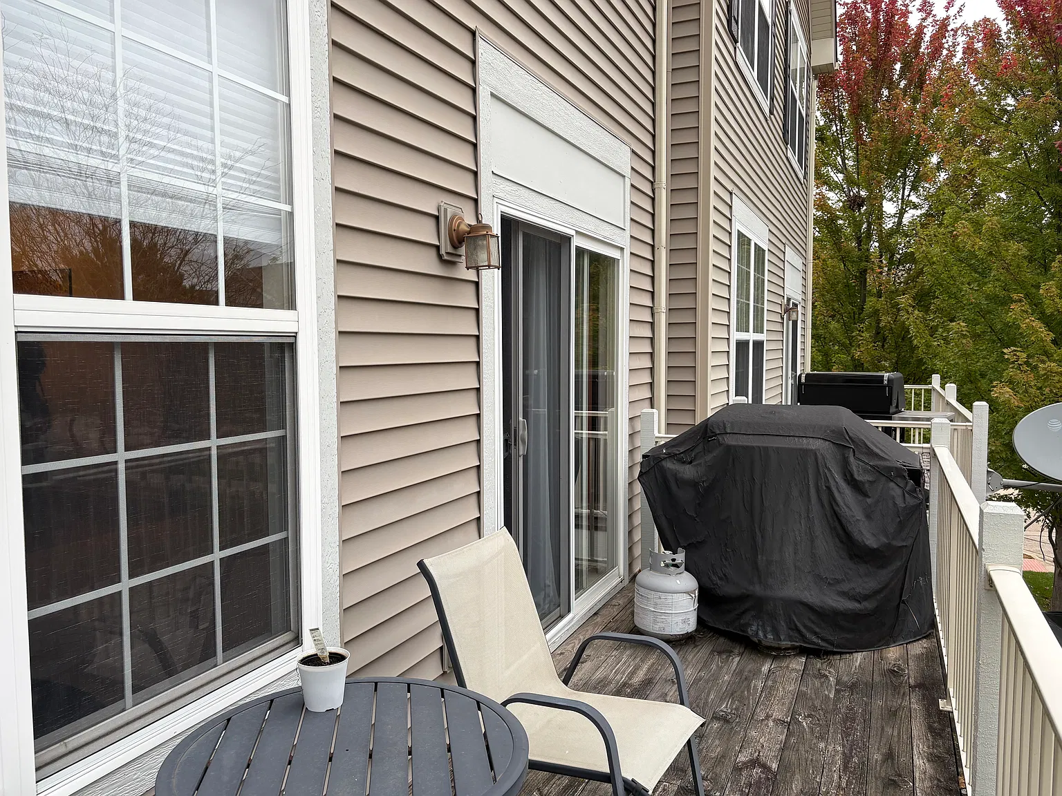 3 bed, 2.5 bath, 1890 sqft, $2,700 — Photo 4