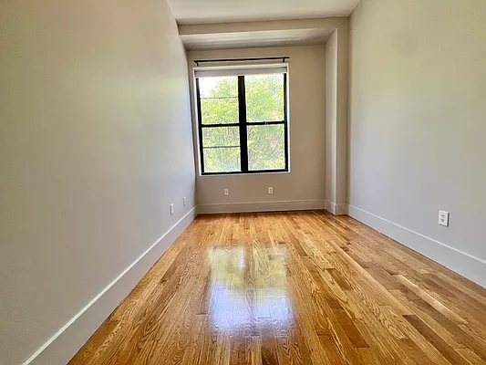 Rented by ERNY LLC | media 11