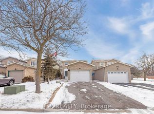 56 Steven Ct, Brampton, ON L6Z 3A6