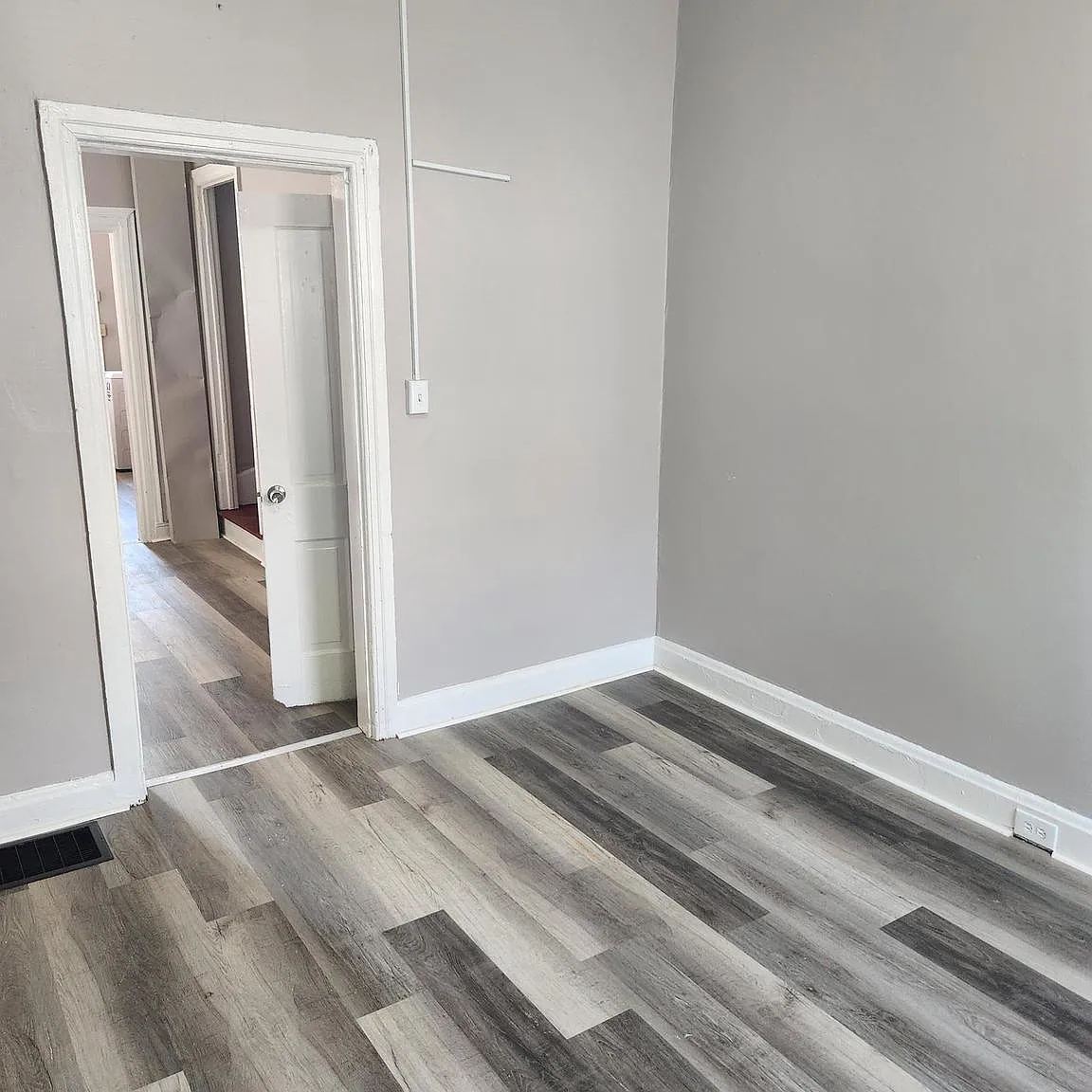 2 bed, 1856 sqft, $1,300 — Photo 3