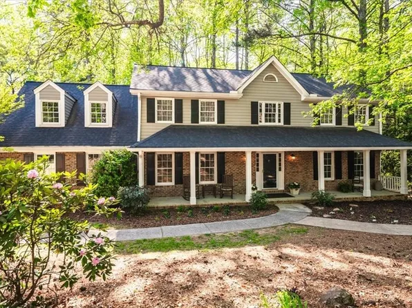2685 Hearthstone Cir, Marietta, GA 30062