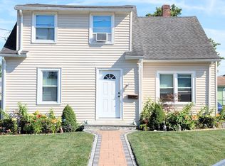 715 Burnsford Ave, Bridgeport, CT 06606