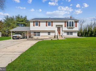 1078 Lexington Dr, Deptford, NJ 08096