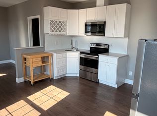 1248 Ellsworth St Floor 3, Philadelphia, PA 19147