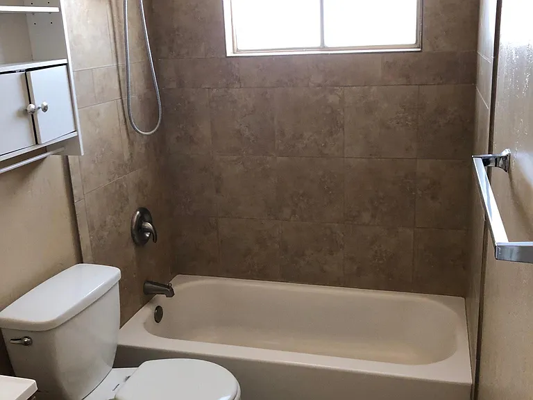 3639 S Atlin Ave — Photo 9