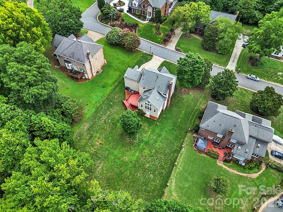 3rd image of 5709 Mallard Grove Rd