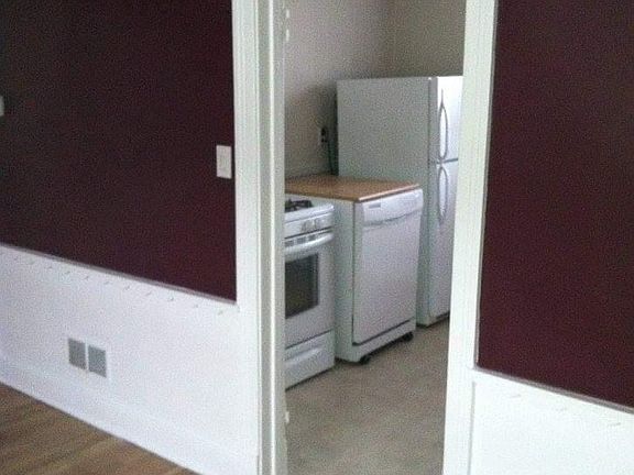 2nd image of 47 Norwood Ave Floor 1