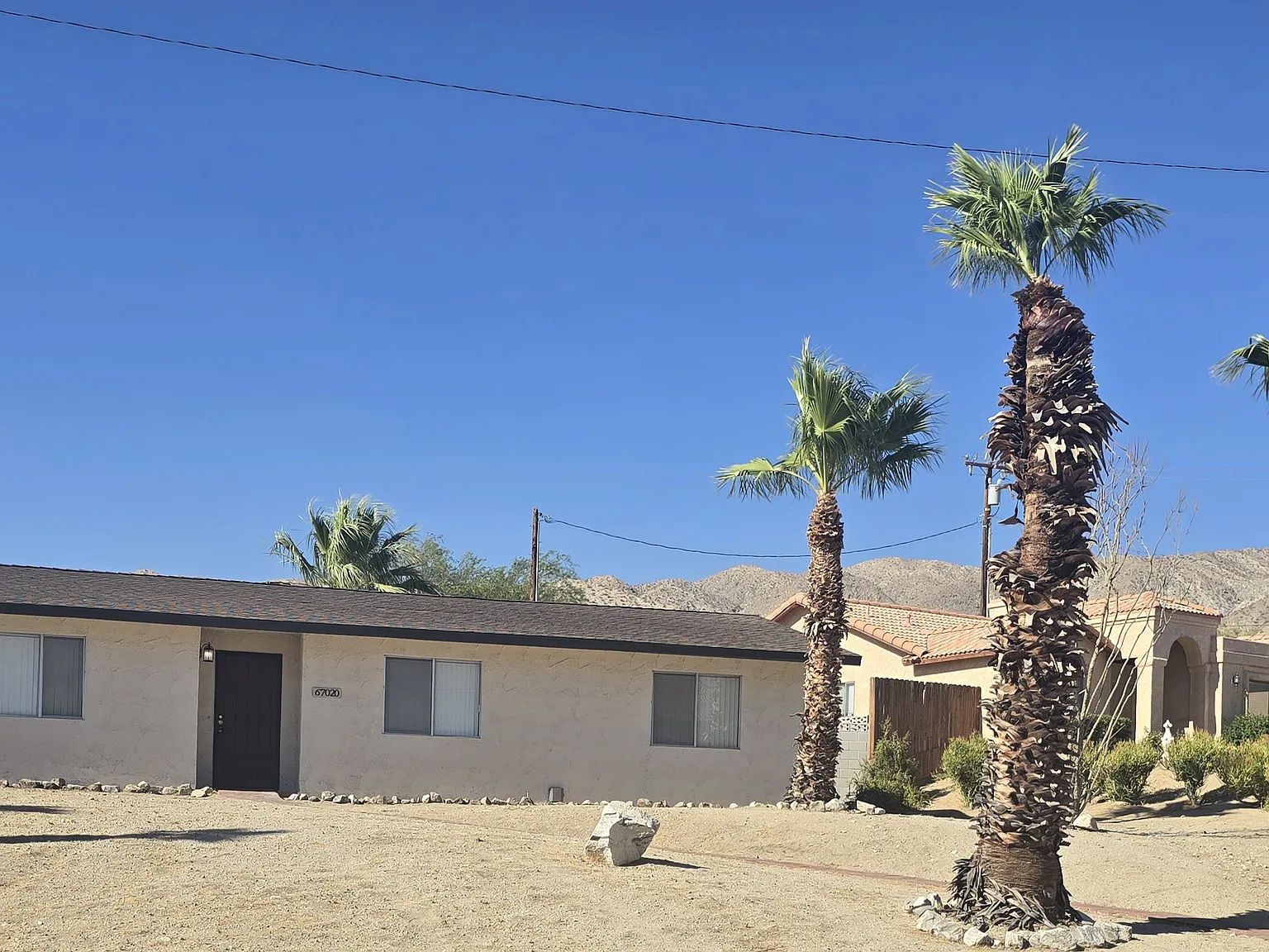 3 bed, 1372 sqft, $2,300 — Photo 2