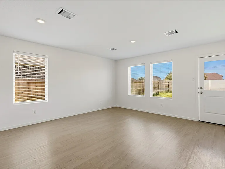 9323 Speckled Trout Dr — Photo 13
