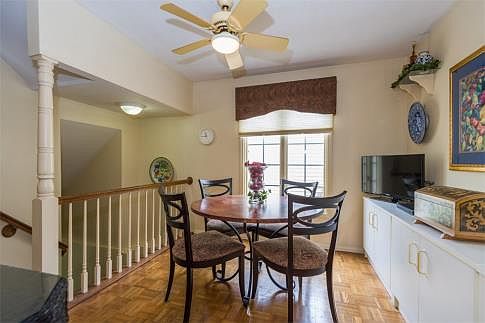 Breakfast Room