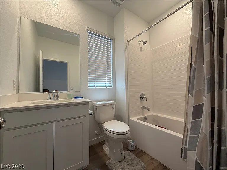 135 Chloe Chase Ave — Photo 16