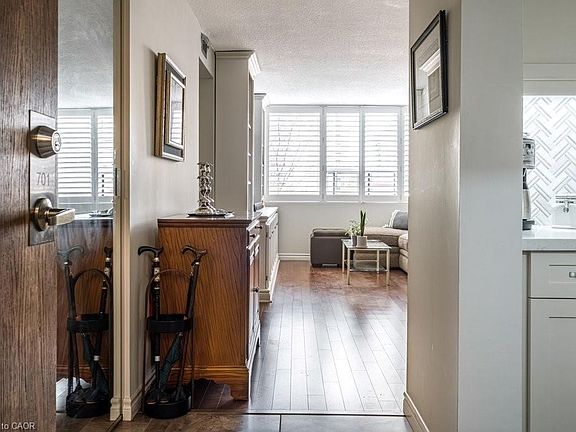 4th image of 120 Duke St #701