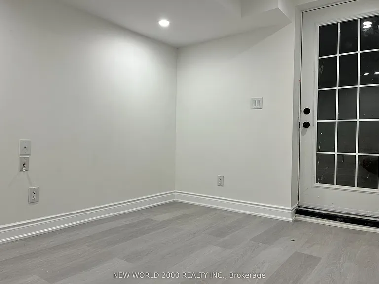 4718 Centretown Way #BASEMENT — Photo 2