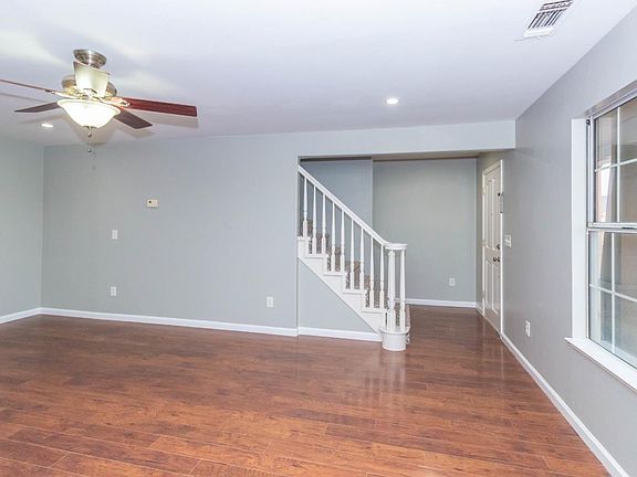 5th image of 1819 W Joseph St