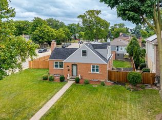 301 W Lonnquist Blvd, Mount Prospect, IL 60056