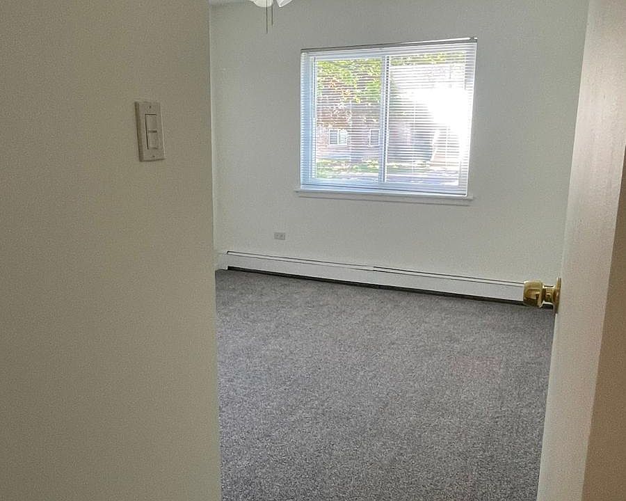 1st image of 866 Crimson Ct APT 105