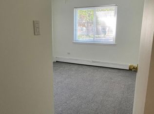866 Crimson Ct APT 105, Prospect Heights, IL 60070
