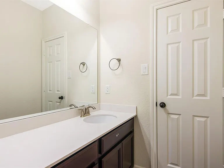 10823 Paula Bluff Ln — Photo 30