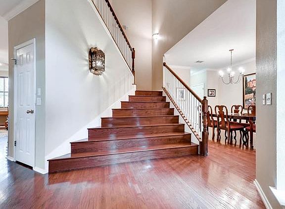 4th image of 11608 Emerald Falls Dr