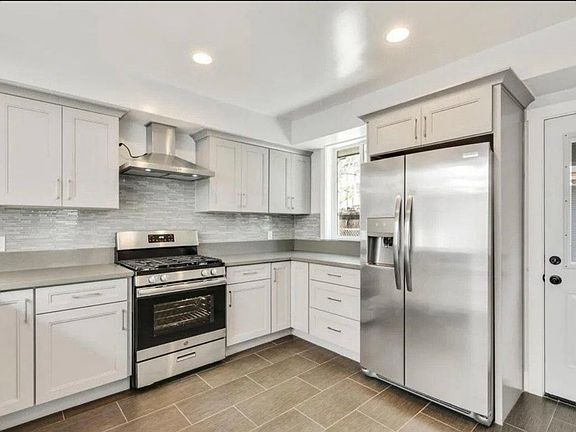 5th image of 1110 N Hill Ave #1