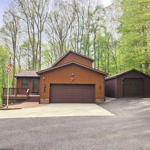 54 Lakeside Rd, Terra Alta, WV, 26764