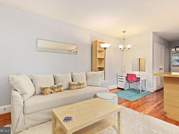 4th image of 4595 Macarthur Blvd NW APT 4