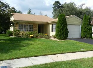 109 Huntington Dr, Southampton, NJ 08088