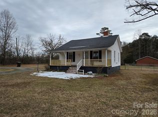 414 Spinners Dr, Cherryville, NC 28021