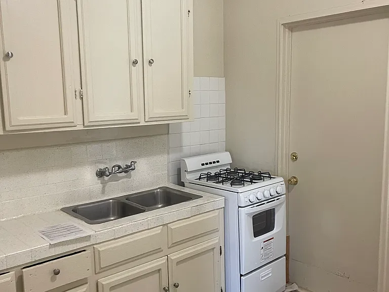 4124 C St #A — Photo 2