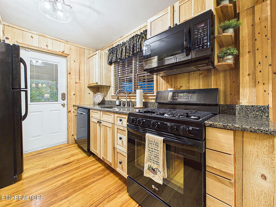 31st image of 113 Rivendell Ln