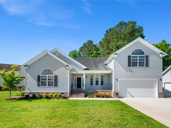 816 Dawson Cir, Chesapeake, VA 23322