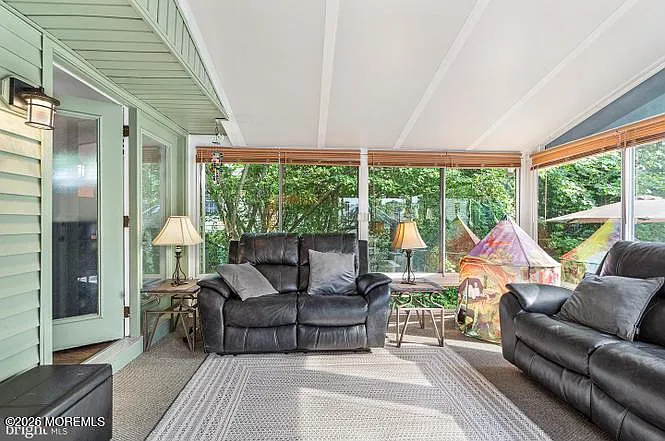 5 Valley View Ct — Photo 3