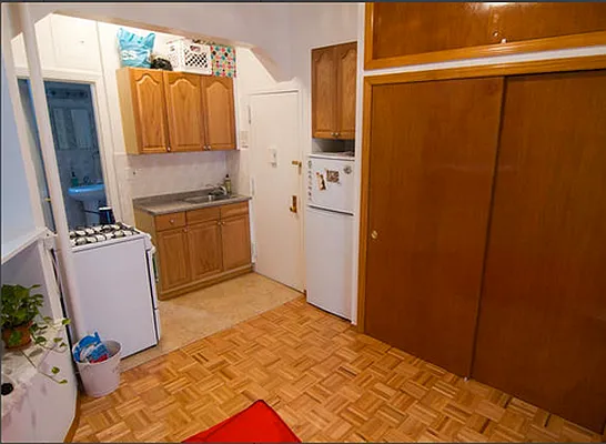 Rented by Warren T Real Estate Corp. | media 7