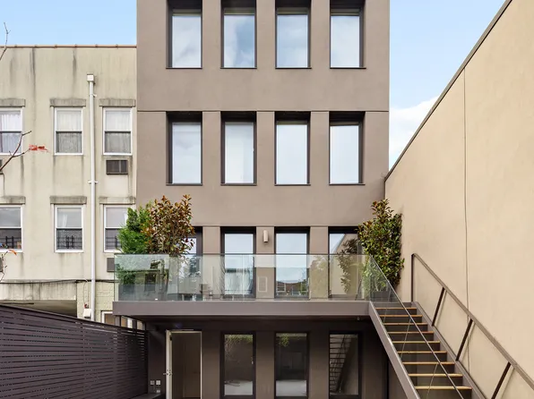 107 Union Street image 5 of 17