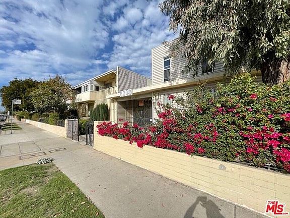 2nd image of 6000 Coldwater Canyon Ave Unit 16