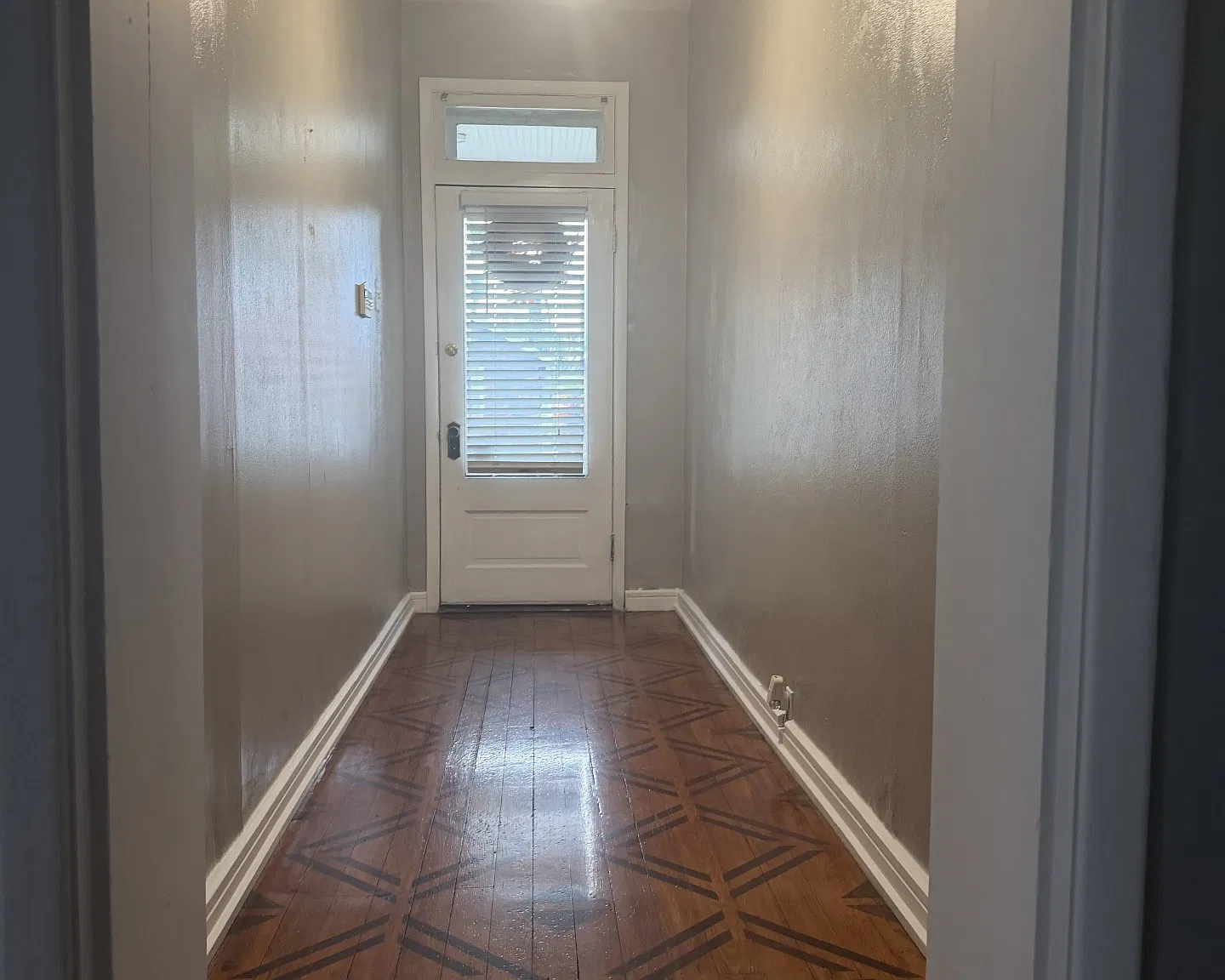 2 bed, 1.5 bath, 1171 sqft, $1,600 — Photo 2