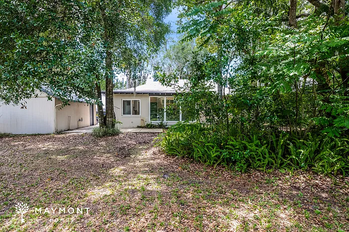 101 Lake Winnemissett Dr — Photo 14