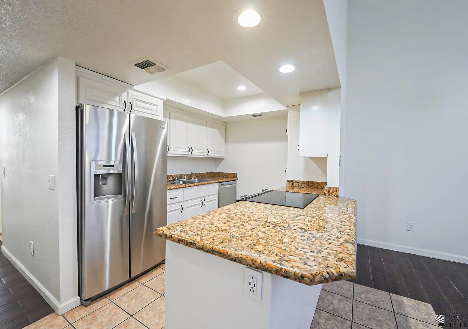 2 bed, 1562 sqft, $1,700 — Photo 4